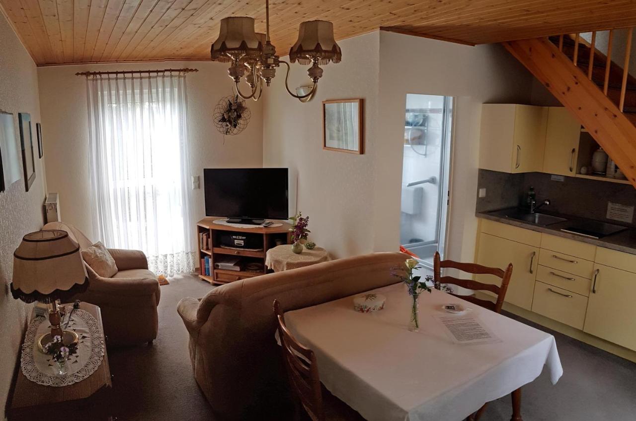 Ferienwohnung Gliese Бесков Екстер'єр фото